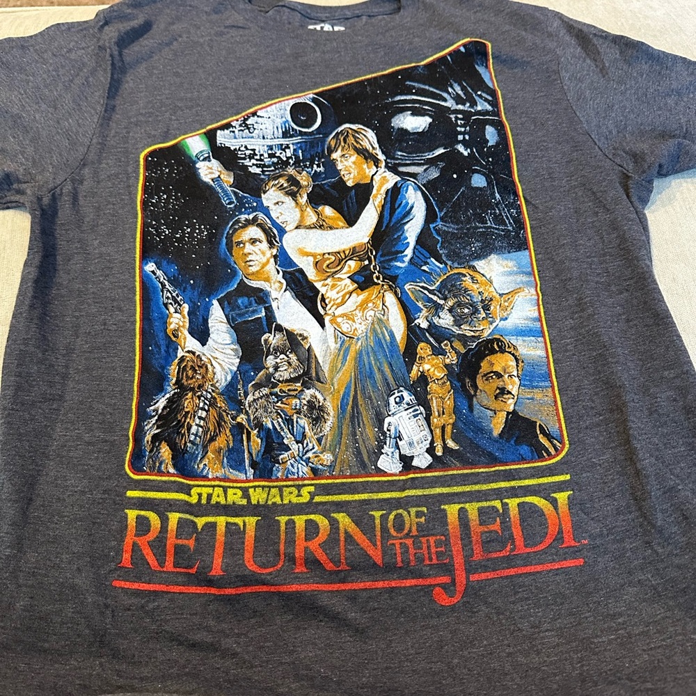 Set of 2 - Star Wars T-Shirts - Size Medium Men’s